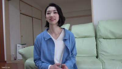 [無碼]fc2-ppv 4094714 女警官兼已婚婦女　結婚第七年進入無性生活　在家屬宿舍服侍並內射久違的他人陽物